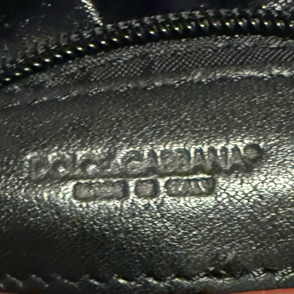 (RARE) Dolce Gabbana quilted nylon, leather trim with embossed accents “Duffle” - Picture 8 of 9